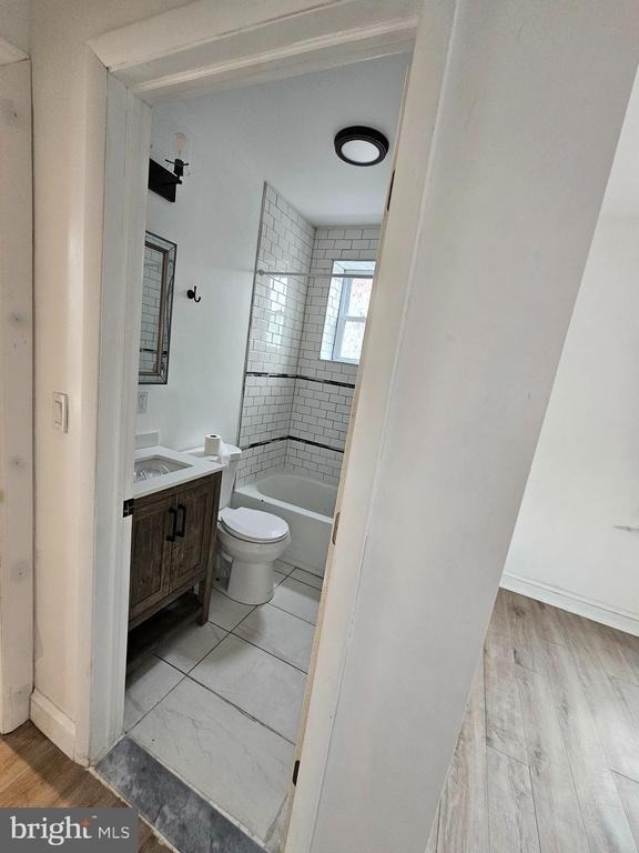 617 E Locust Avenue - Photo 10