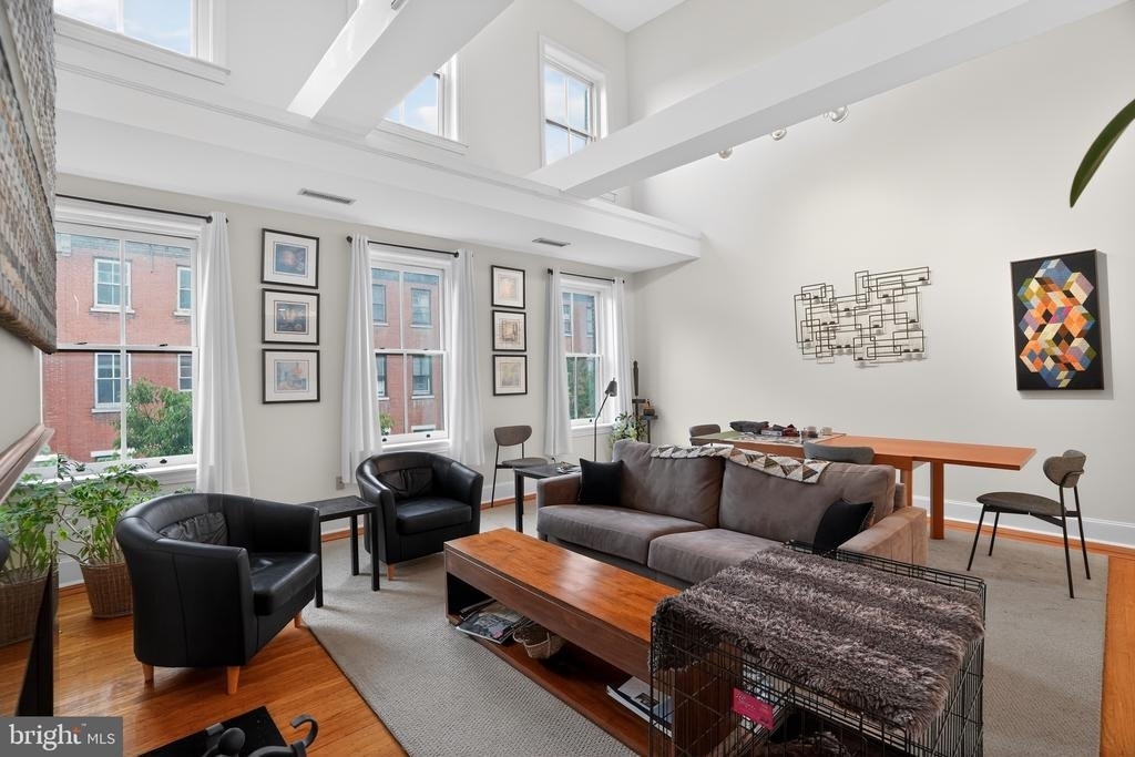 1627 Spruce Street - Photo 6