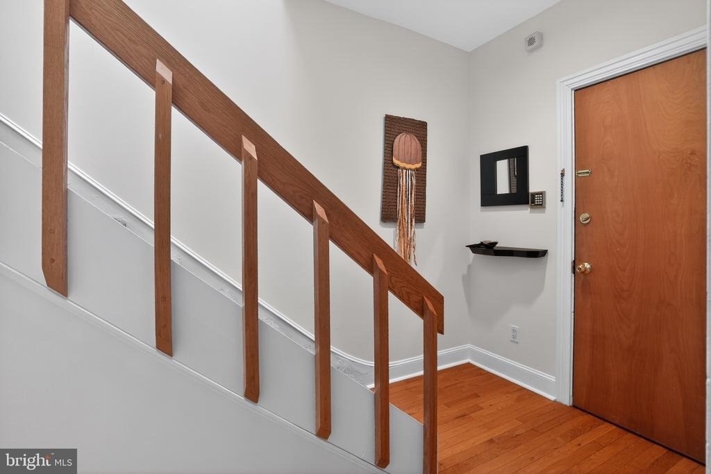 1627 Spruce Street - Photo 2