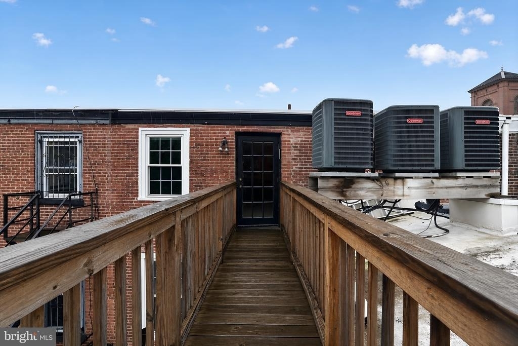 1627 Spruce Street - Photo 27