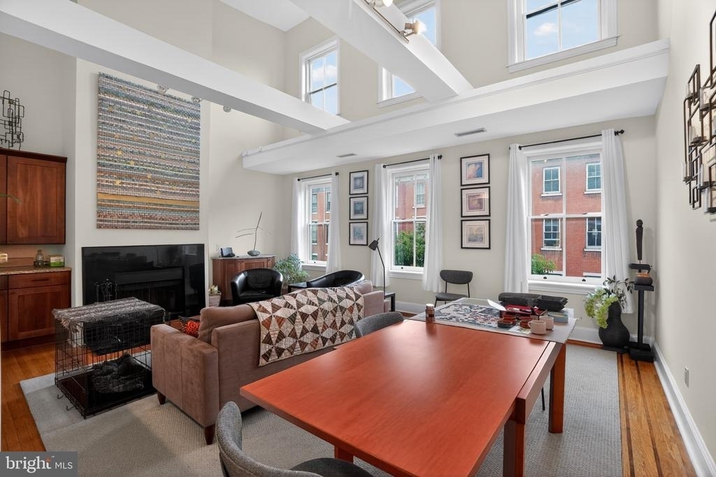 1627 Spruce Street - Photo 7