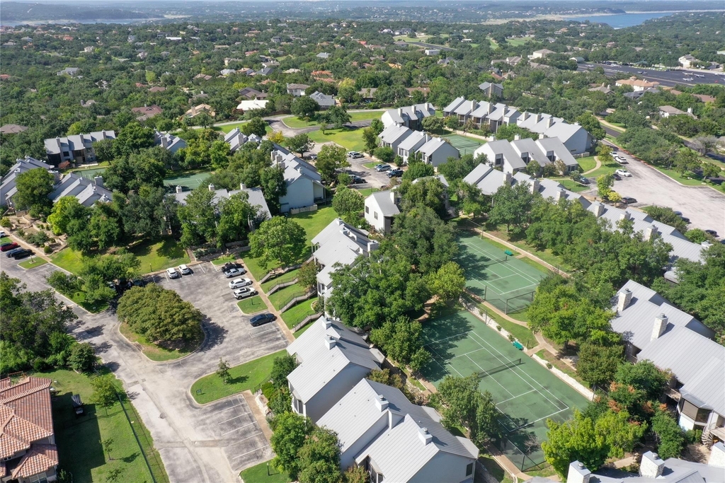 200 World Of Tennis Sq - Photo 2