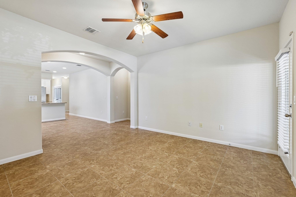 711 Rolling Oak Dr - Photo 7