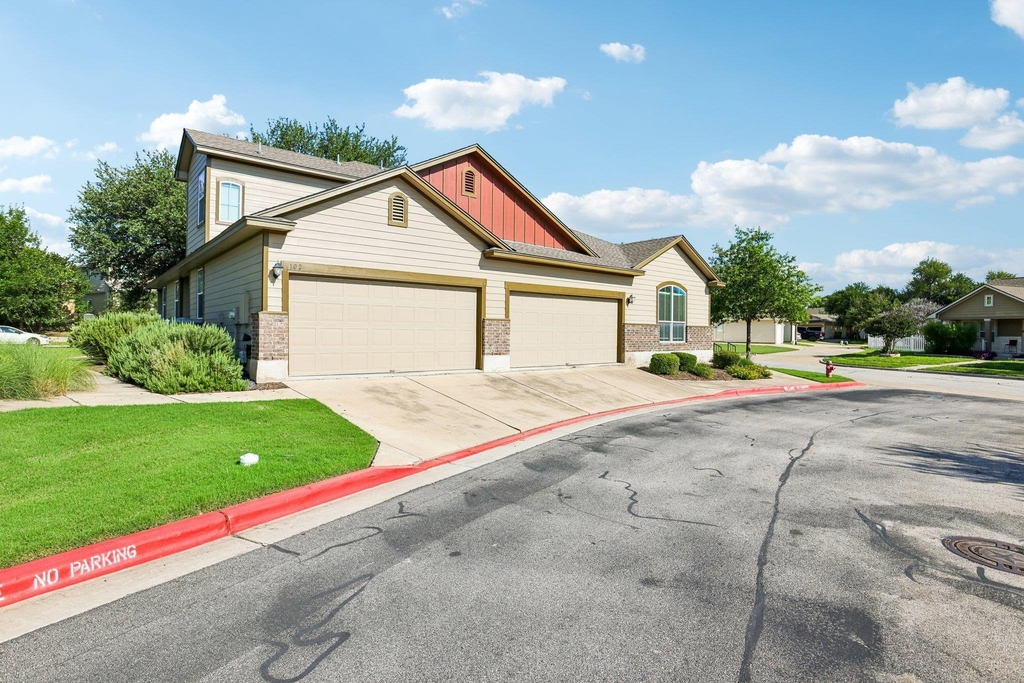 711 Rolling Oak Dr - Photo 4