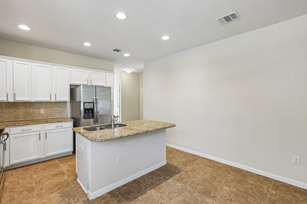 711 Rolling Oak Dr - Photo 10