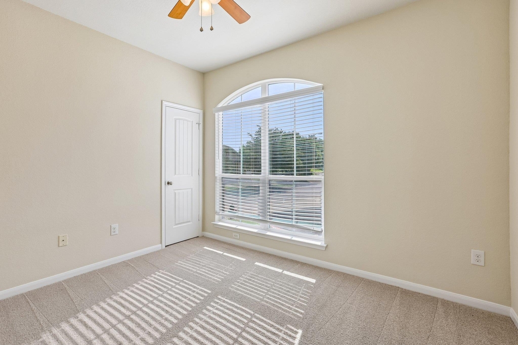 711 Rolling Oak Dr - Photo 20