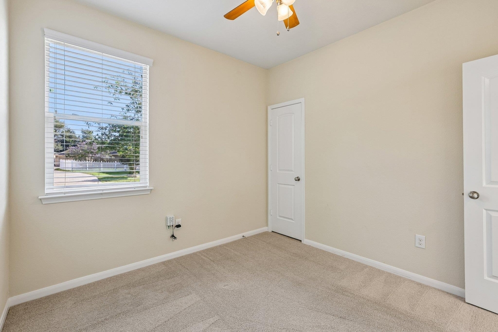 711 Rolling Oak Dr - Photo 17
