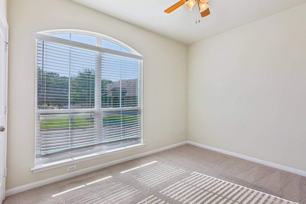 711 Rolling Oak Dr - Photo 21