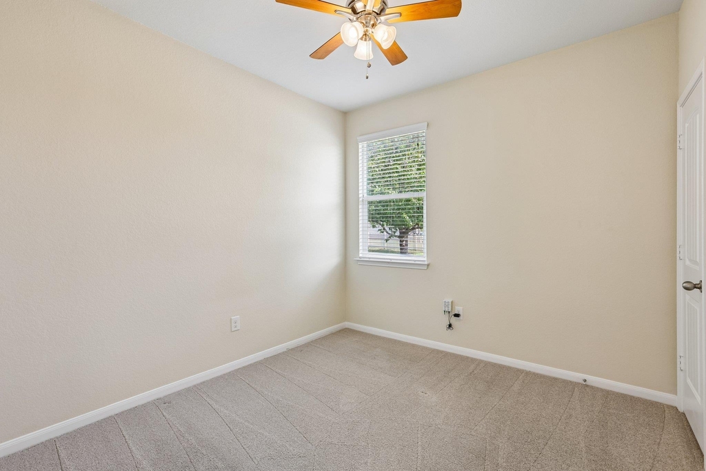 711 Rolling Oak Dr - Photo 16