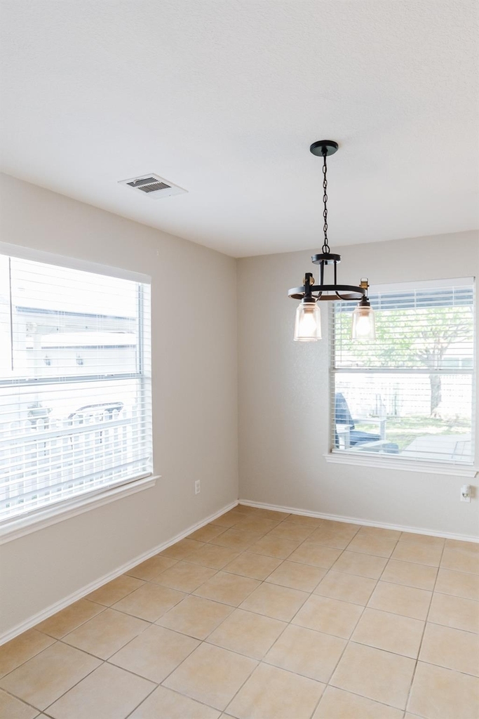 532 Sampson - Photo 10