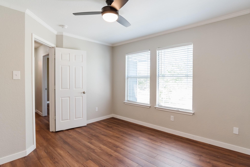 532 Sampson - Photo 27