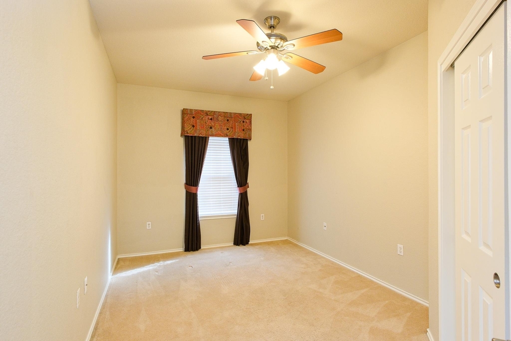 10312 Lone Pine Ln - Photo 9