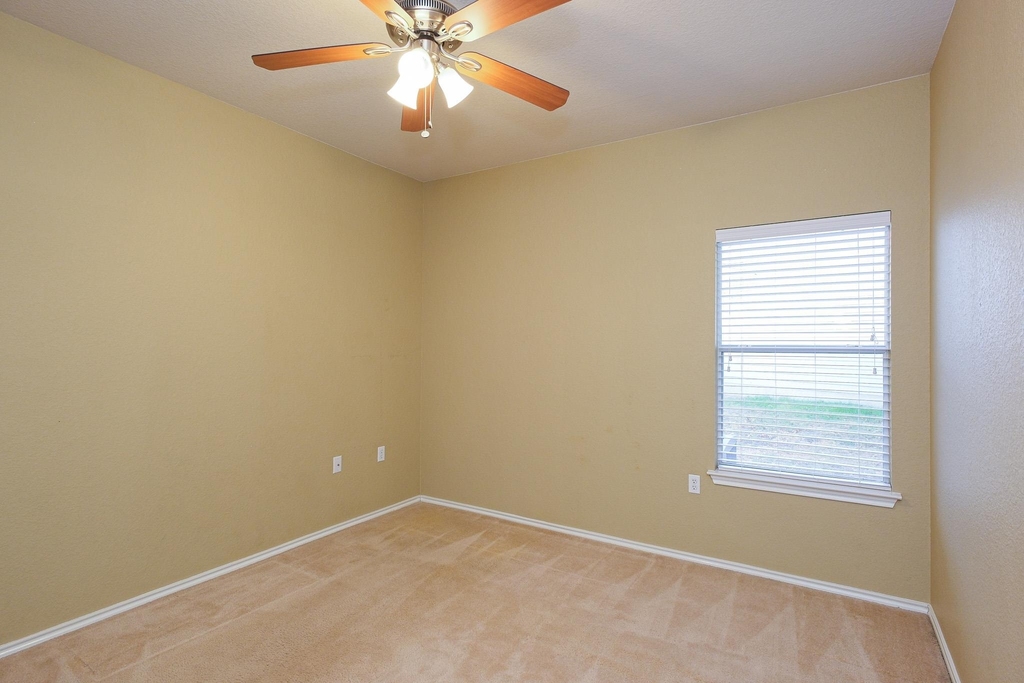 10312 Lone Pine Ln - Photo 12