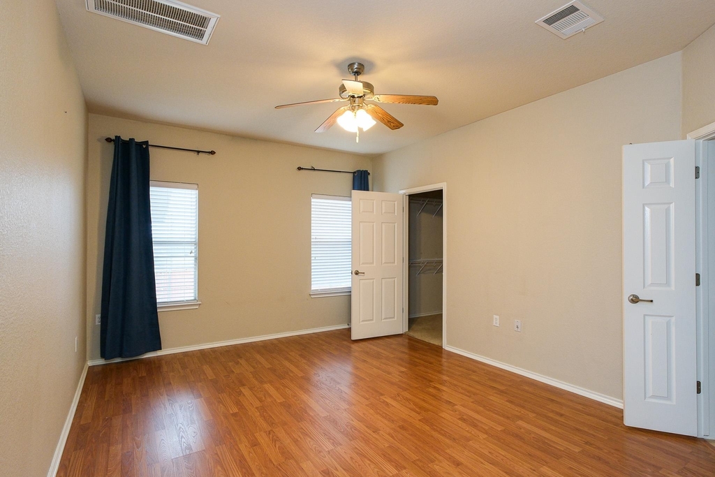 10312 Lone Pine Ln - Photo 18