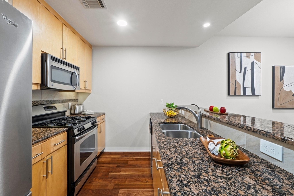 503 Swanee Dr - Photo 11