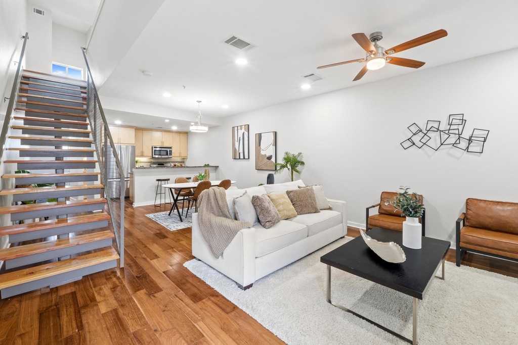 503 Swanee Dr - Photo 0