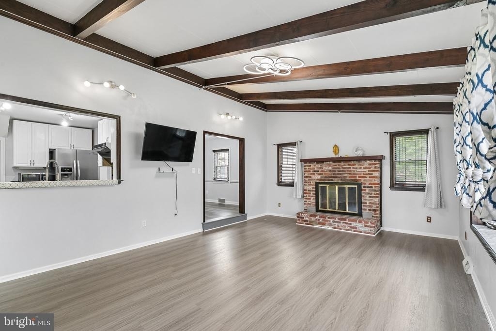 556 Anne Street - Photo 18
