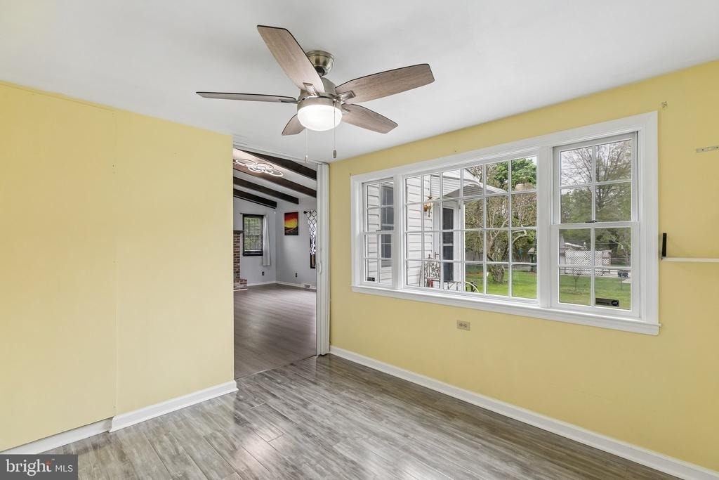 556 Anne Street - Photo 23