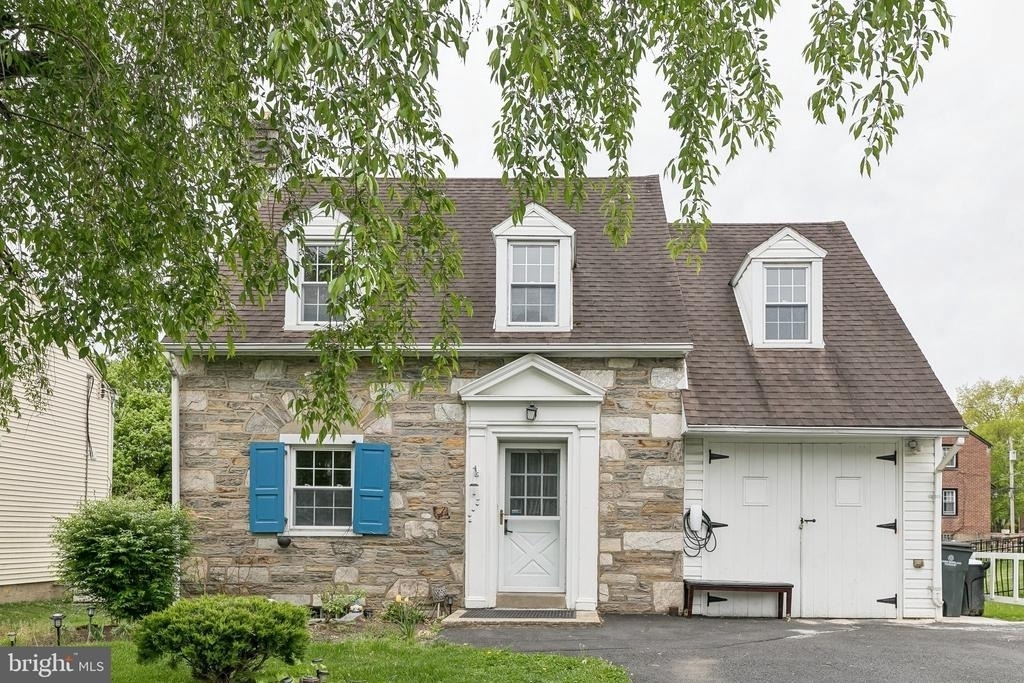 556 Anne Street - Photo 24