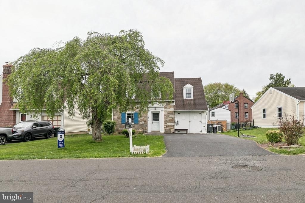 556 Anne Street - Photo 4