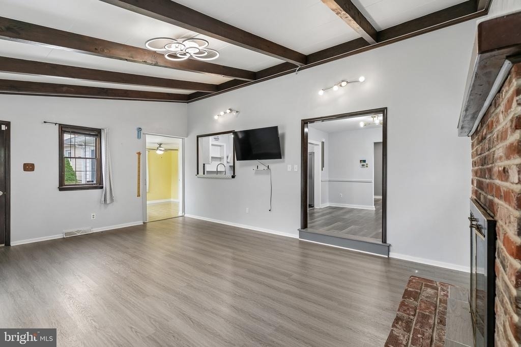556 Anne Street - Photo 37
