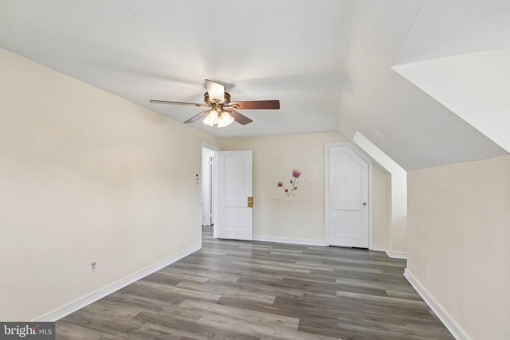 556 Anne Street - Photo 15