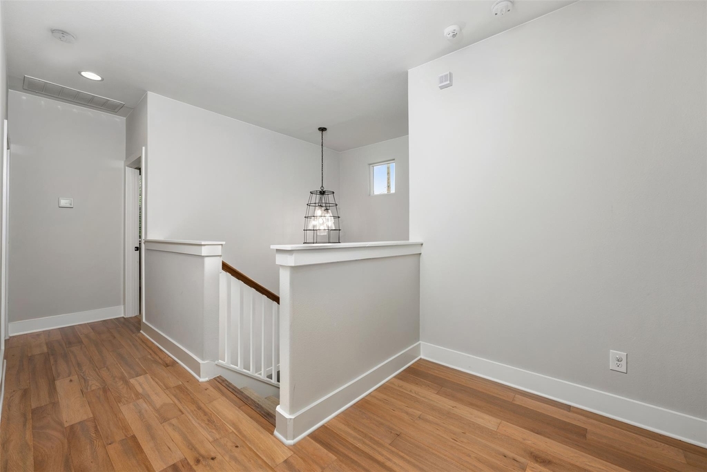 408 W 16th St - Photo 22