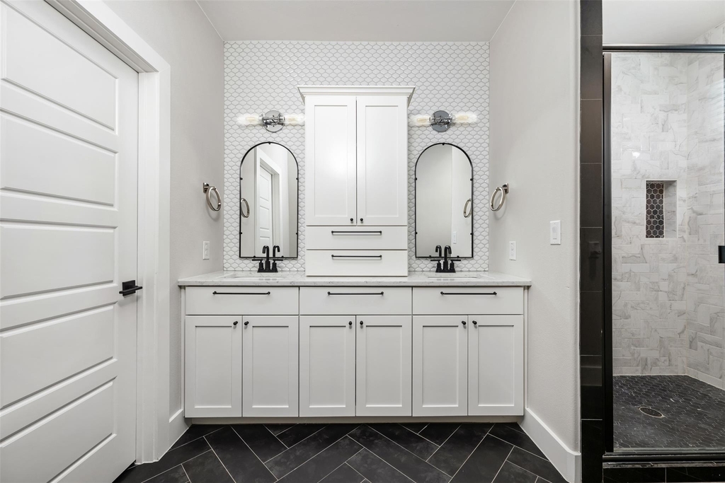 408 W 16th St - Photo 27