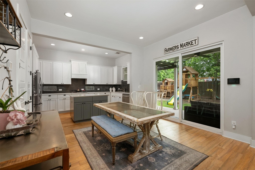 408 W 16th St - Photo 10