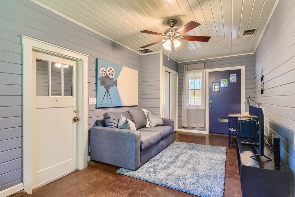 6804 Vine St - Photo 7