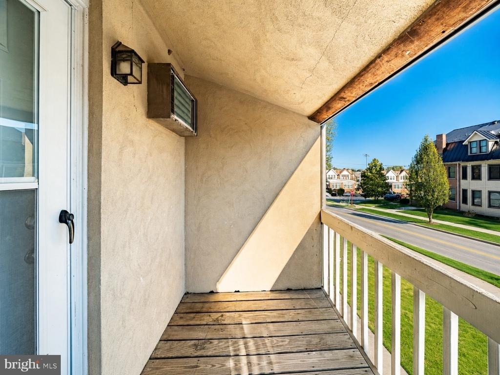 300 N Penn Street - Photo 20