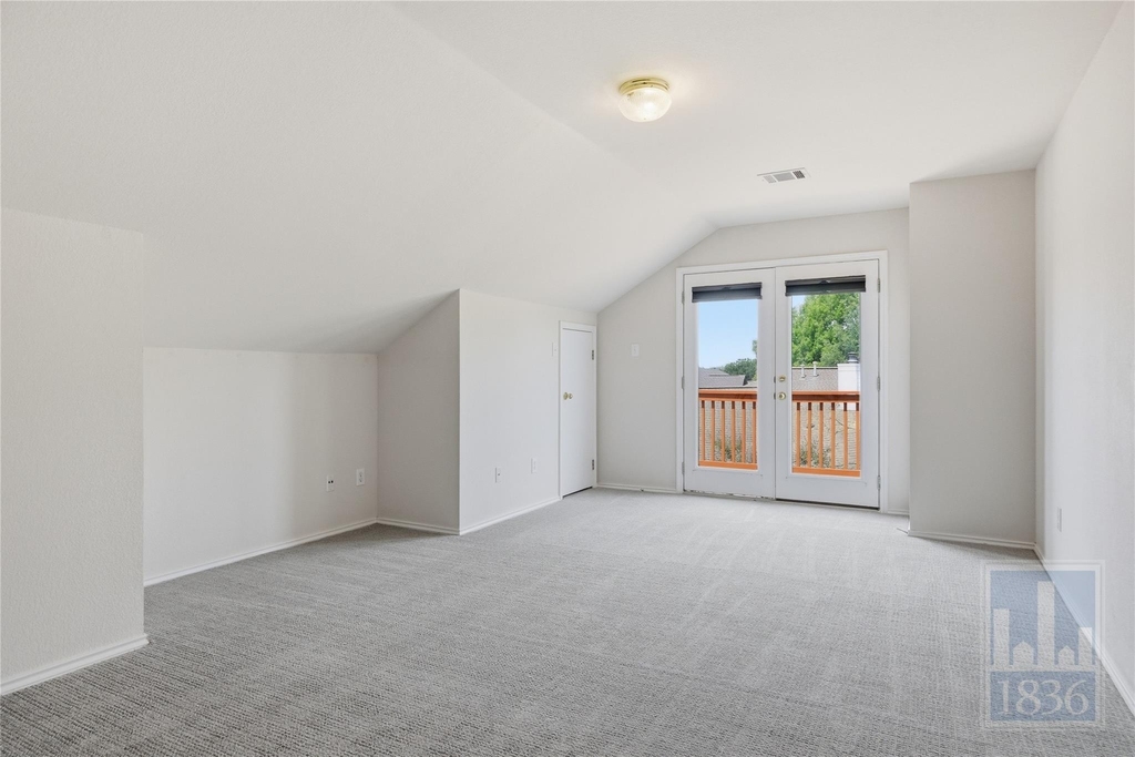 2217 Speidel Dr - Photo 19