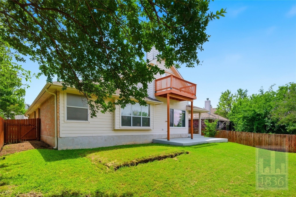2217 Speidel Dr - Photo 29