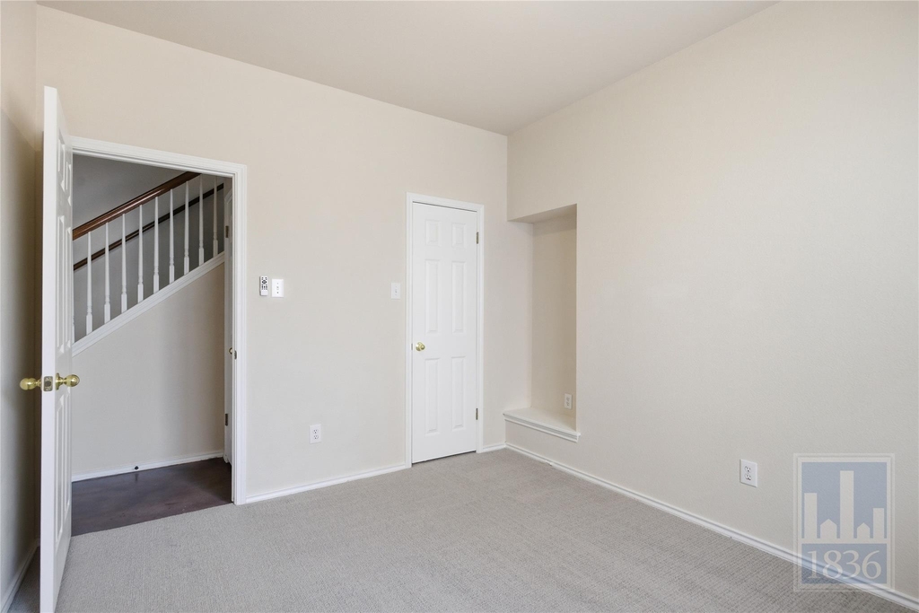 2217 Speidel Dr - Photo 17