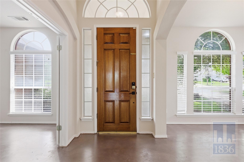 2217 Speidel Dr - Photo 1