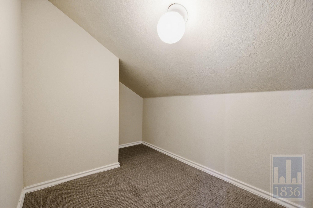 2217 Speidel Dr - Photo 20
