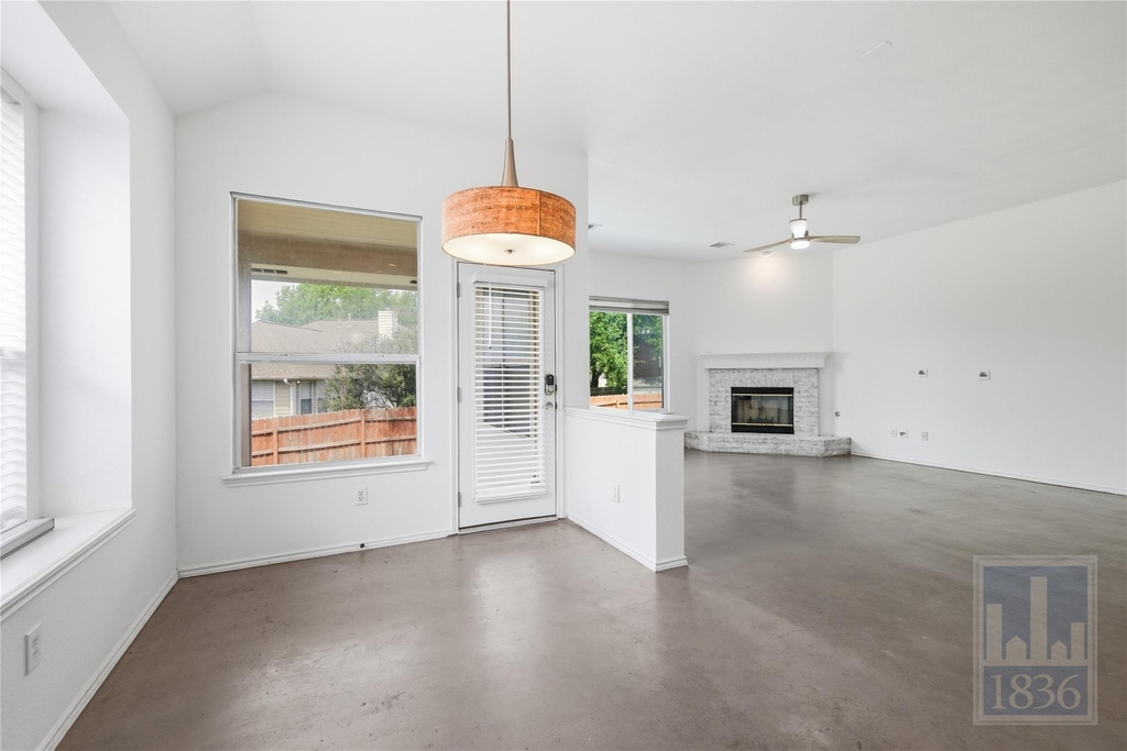 2217 Speidel Dr - Photo 6