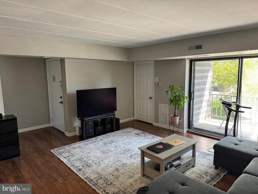 283 E Village Road - Photo 9