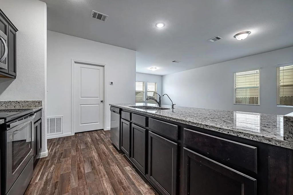 19408 Samuel Welch Way - Photo 8