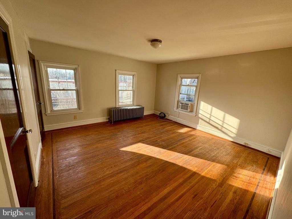 27 S Main Street - Photo 2