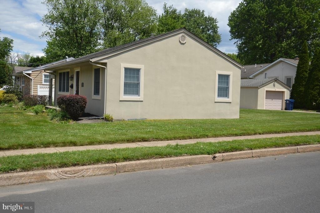 2140 Princeton Pike - Photo 0