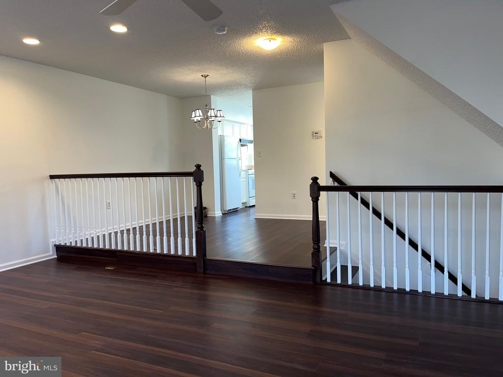 15 Halstead Place - Photo 6