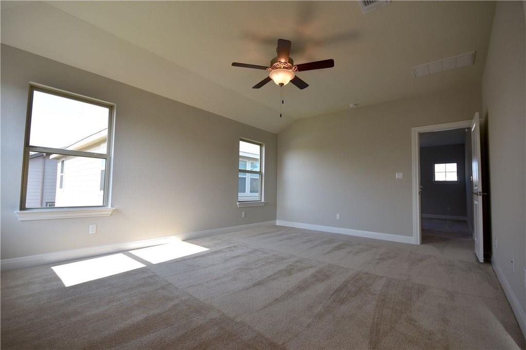 15911 Cessida St - Photo 8