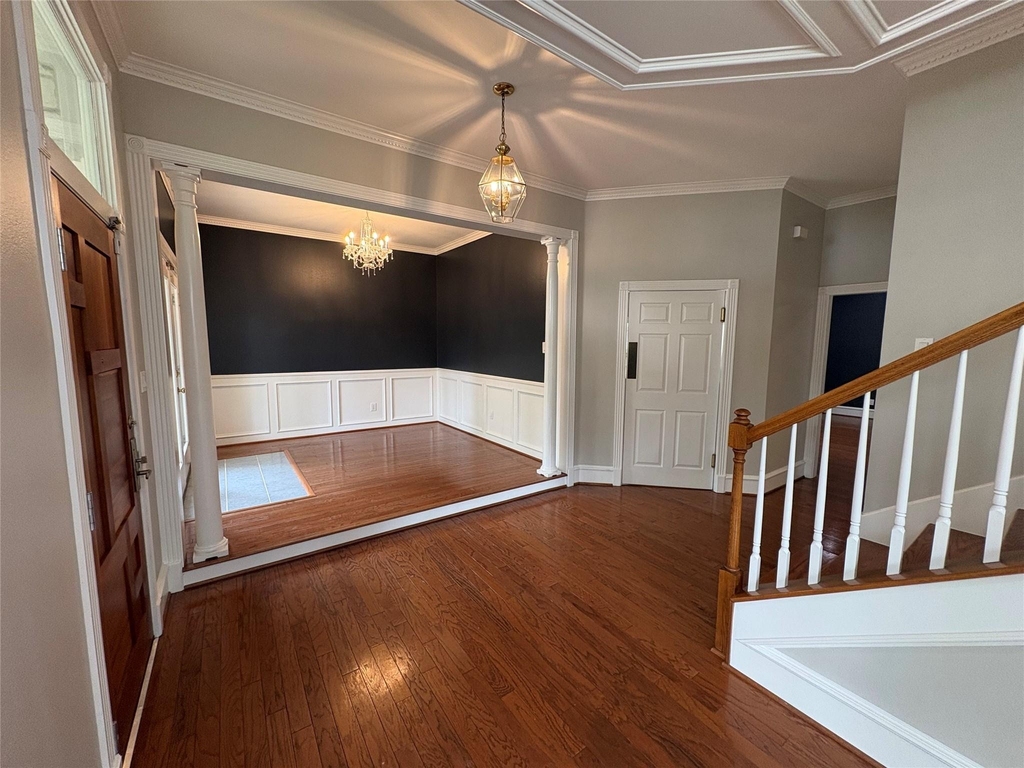 1204 W 39th St - Photo 4