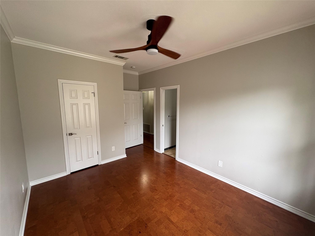 1204 W 39th St - Photo 22