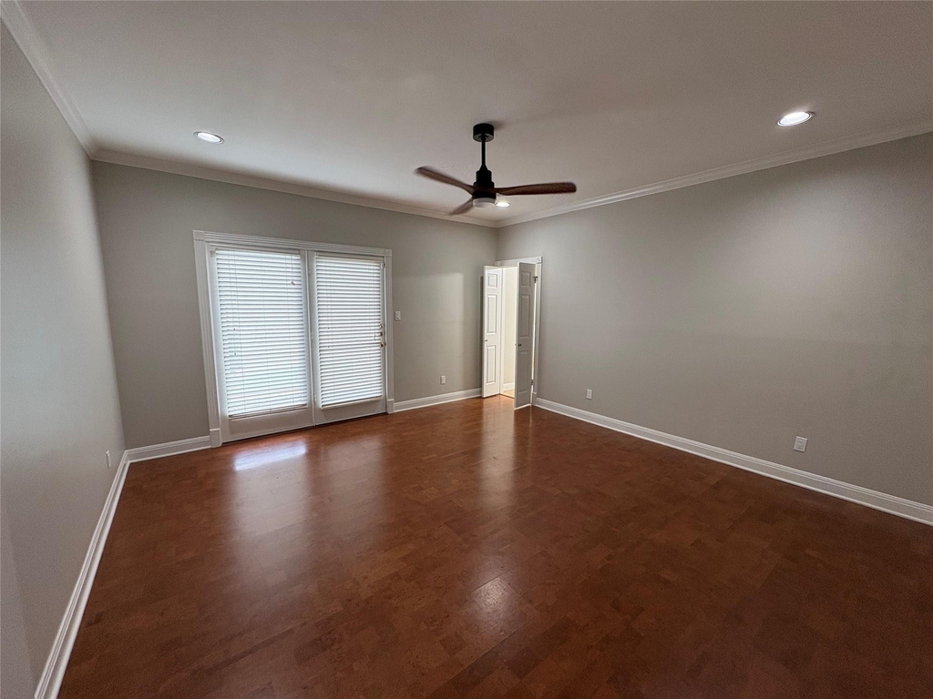 1204 W 39th St - Photo 15