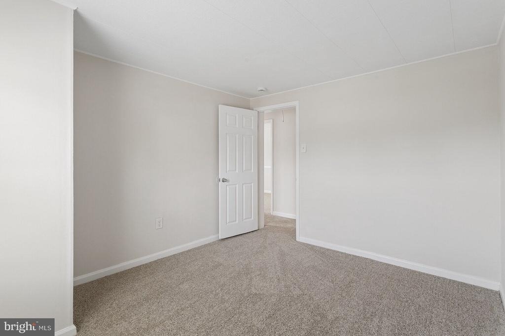 30 Girard Avenue - Photo 13