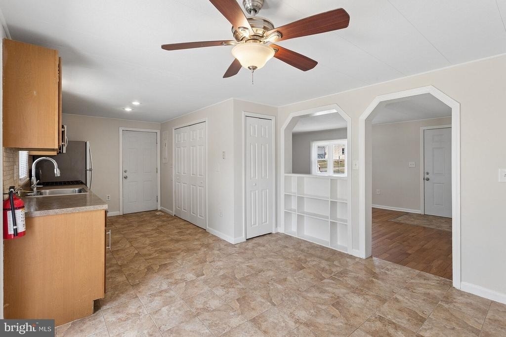 30 Girard Avenue - Photo 5