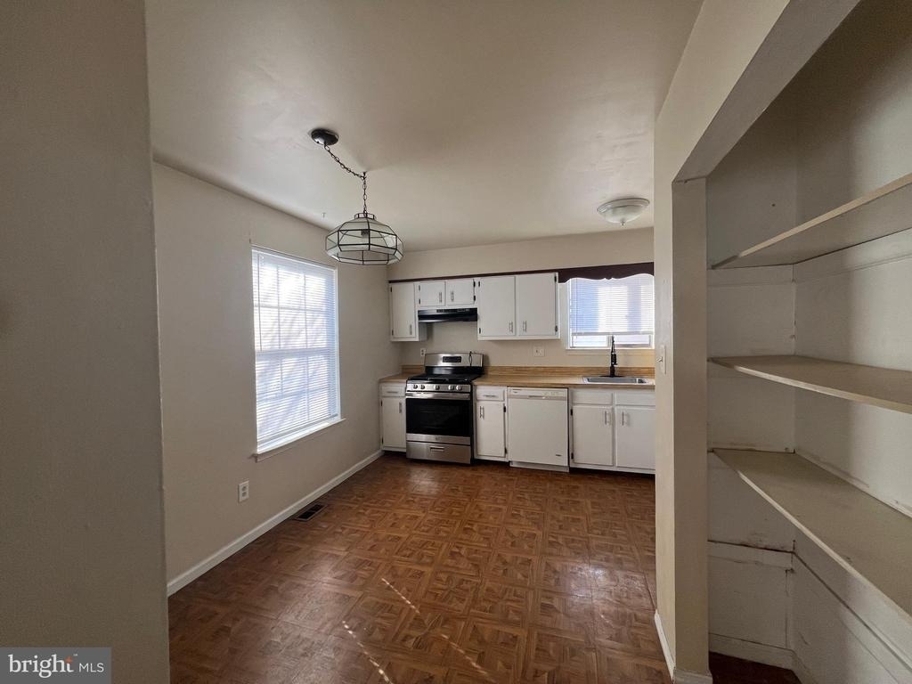 785 Jarvis Road - Photo 7