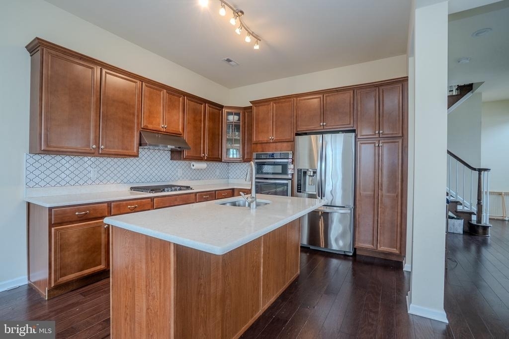 1802 Yearling Ct - Photo 16